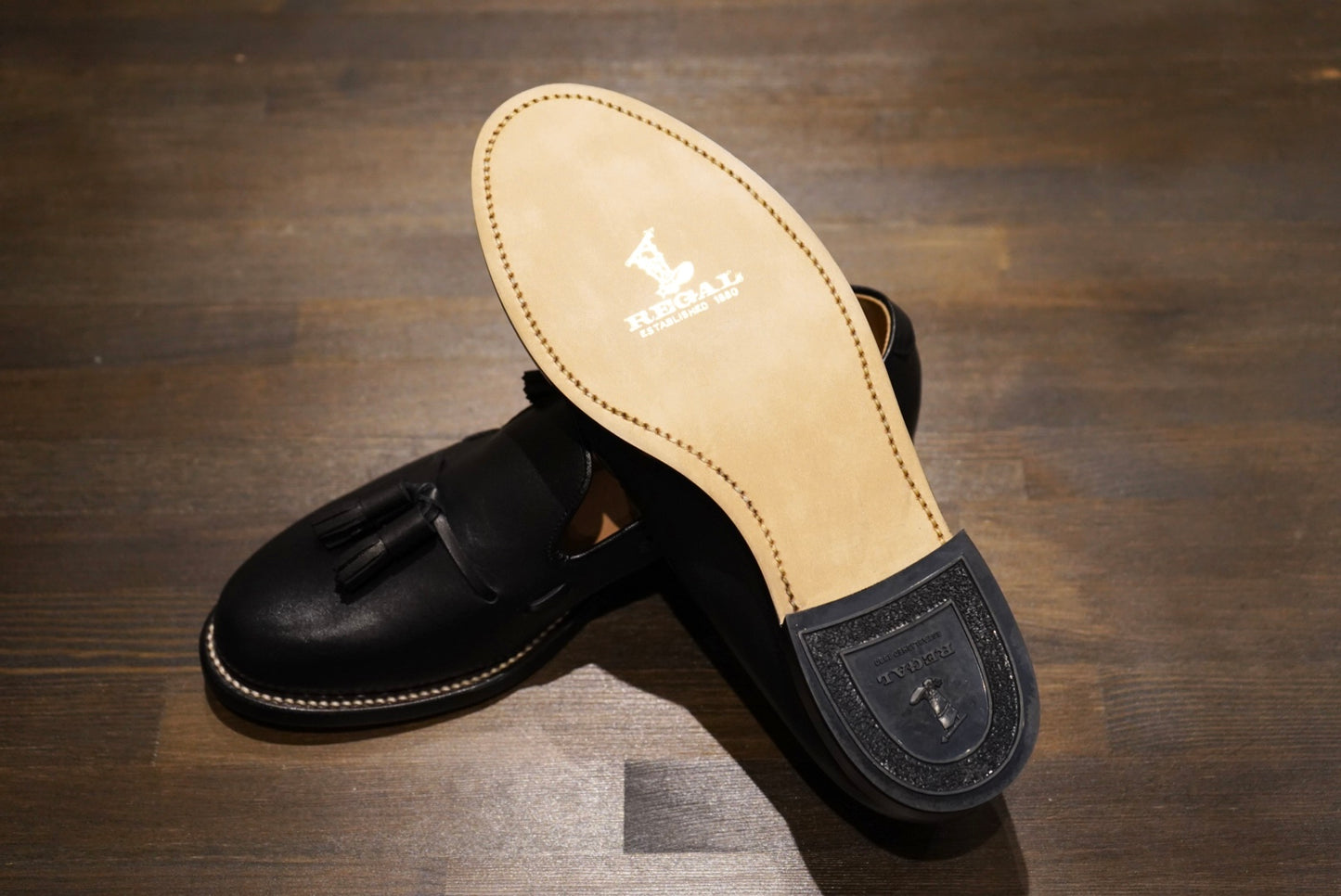 TASSELED SLIP-ON BLACK