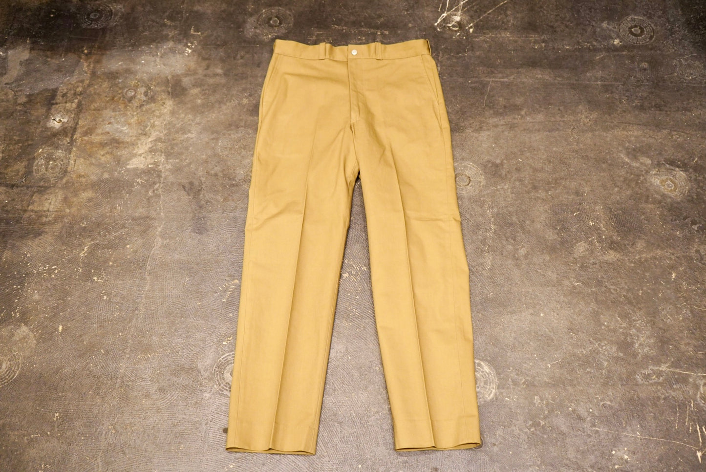 DEVIL'S - PANTS BEIGE