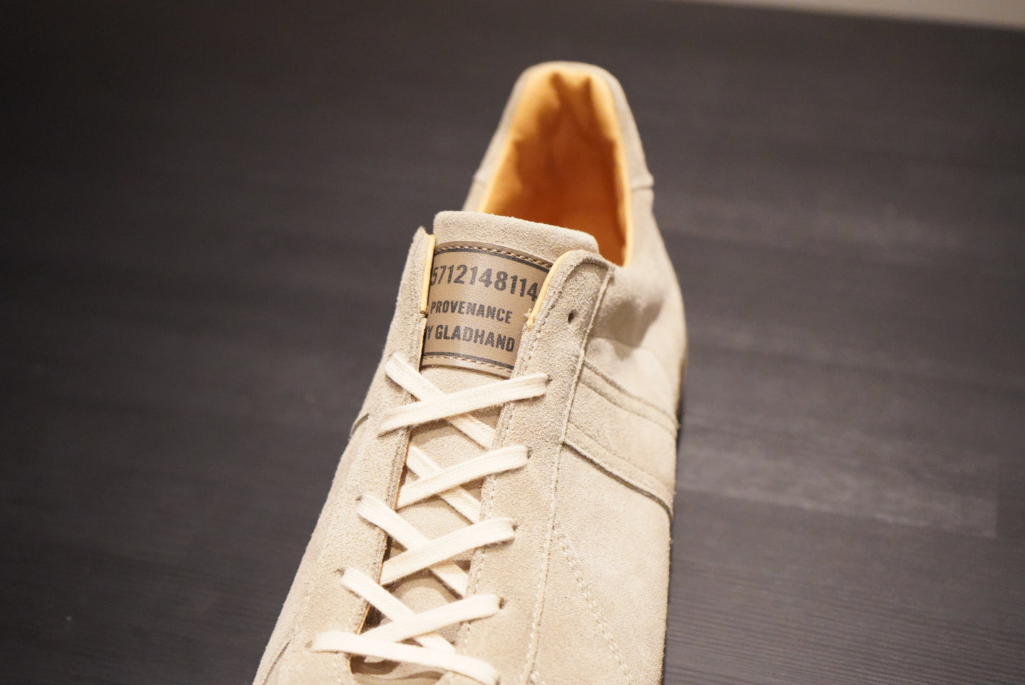 PROVENANCE - GERMAN TRAINER BEIGE / BYGH-24-AW-G03